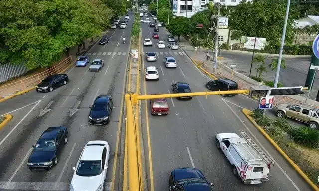 CDES rechaza propuesta de tren
