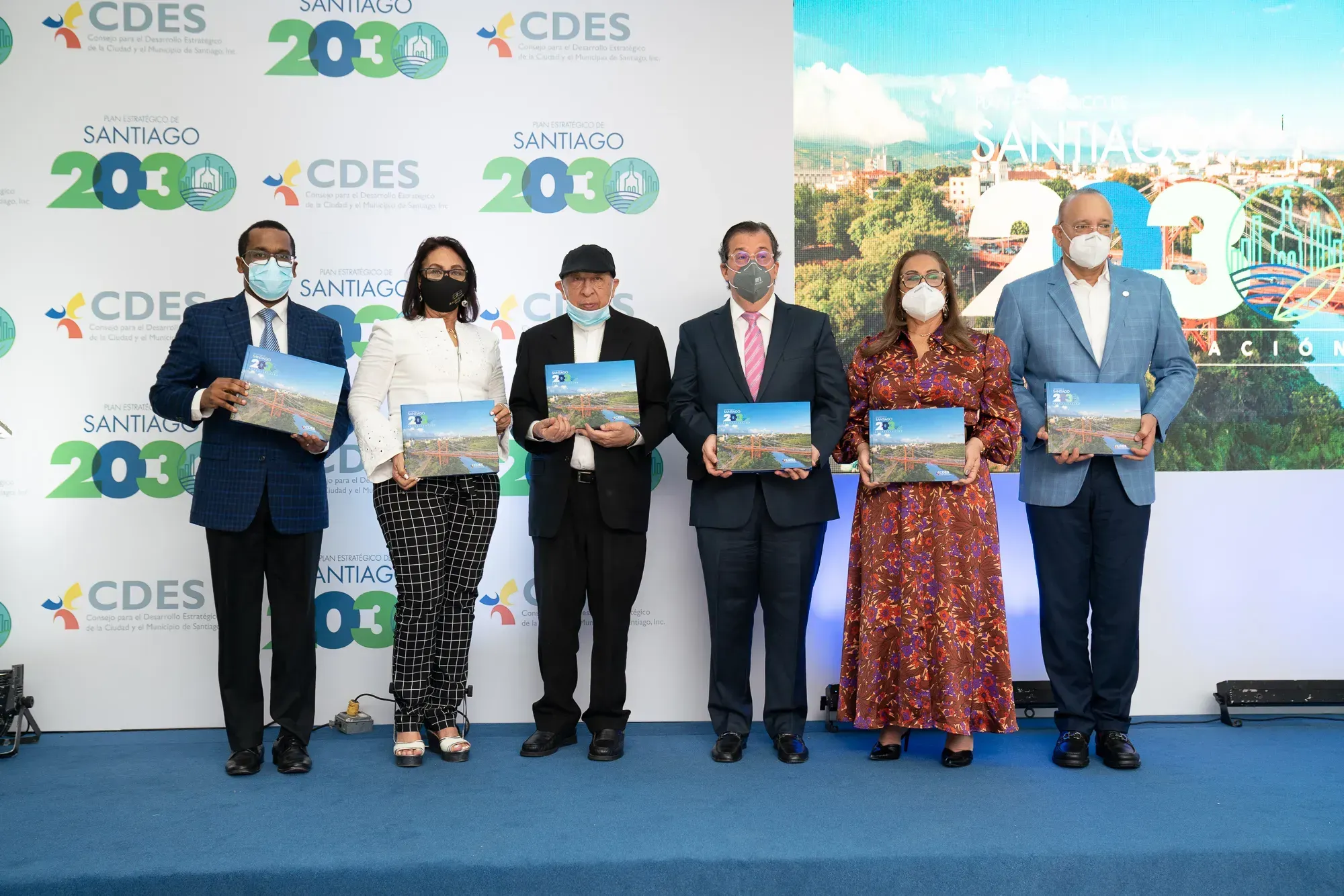 Presentan Plan Estratégico Santiago 2030 actualizado
