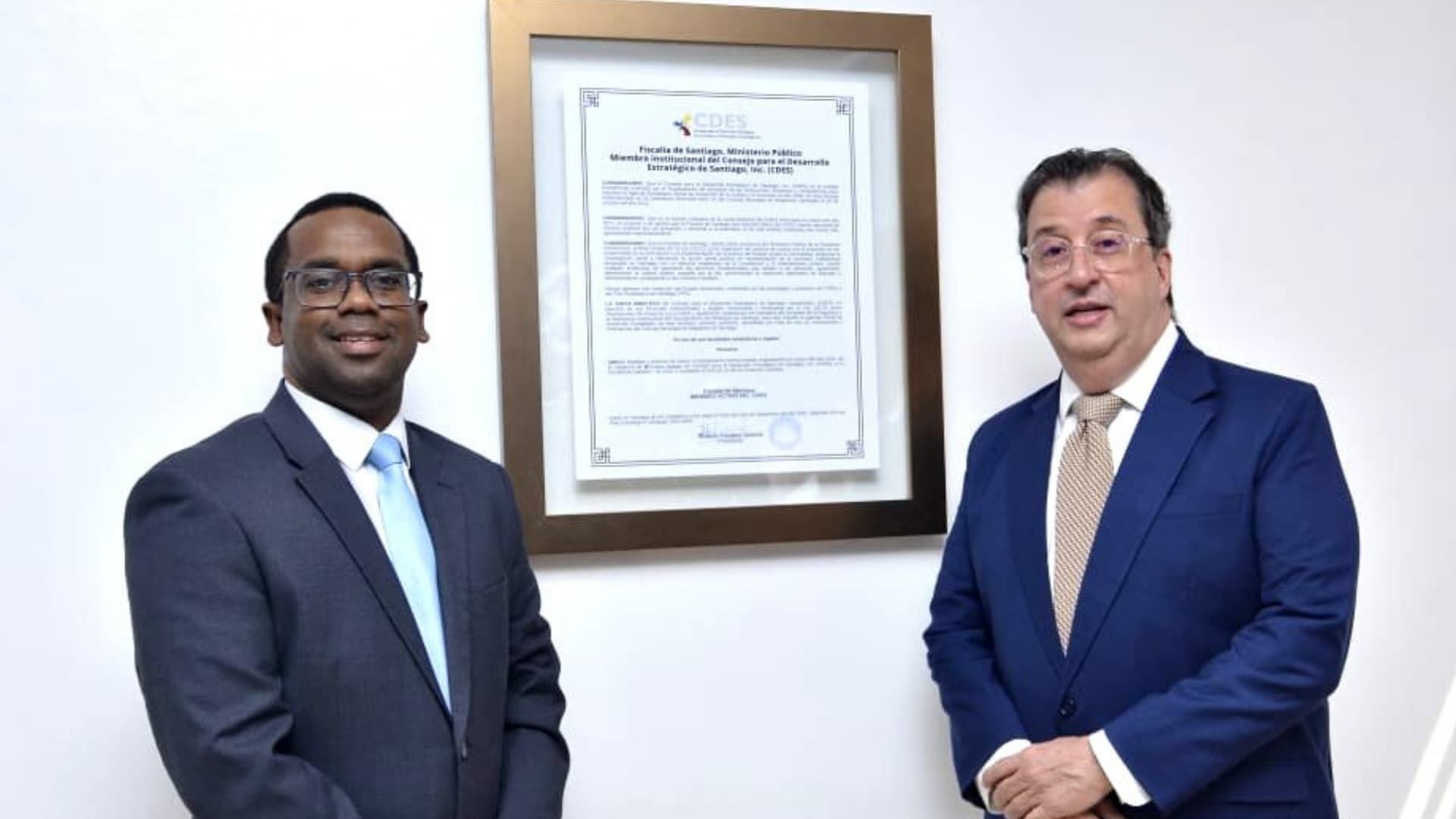 CDES certifica Ministerio Público de Santiago como miembro titular
