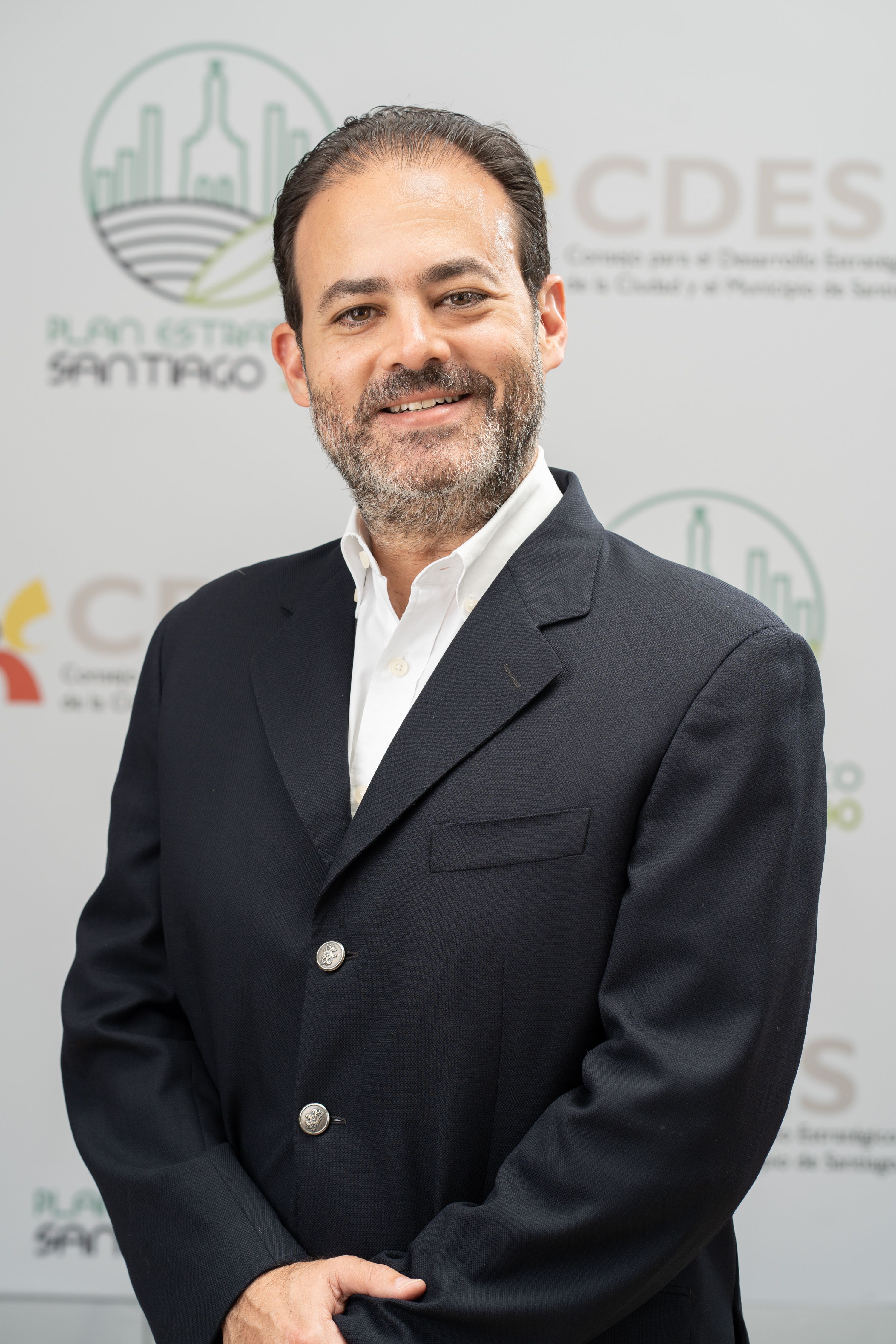 Carlos  Iglesias 