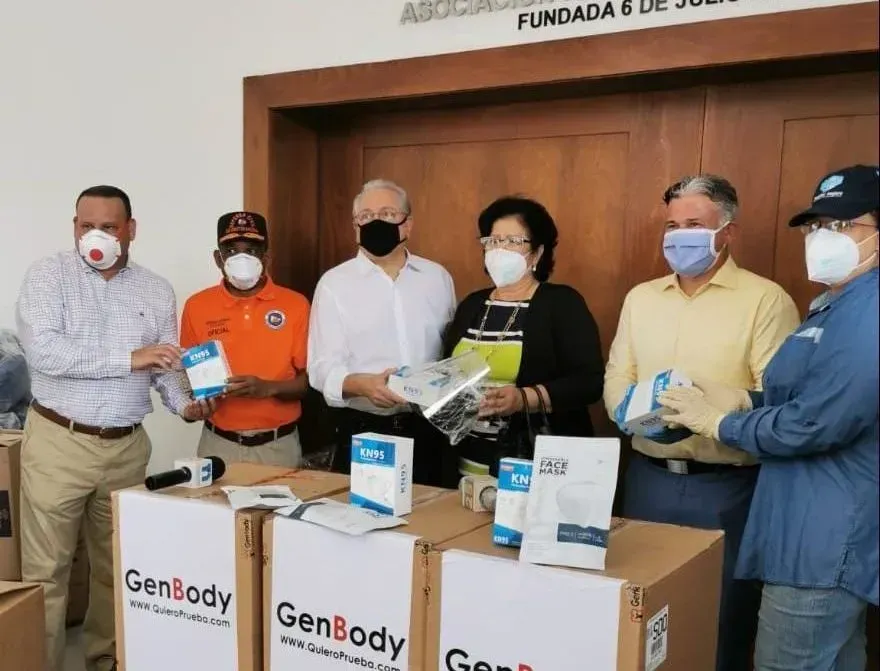 Compromiso Santiago entrega donaciones para prevención del COVID-19
