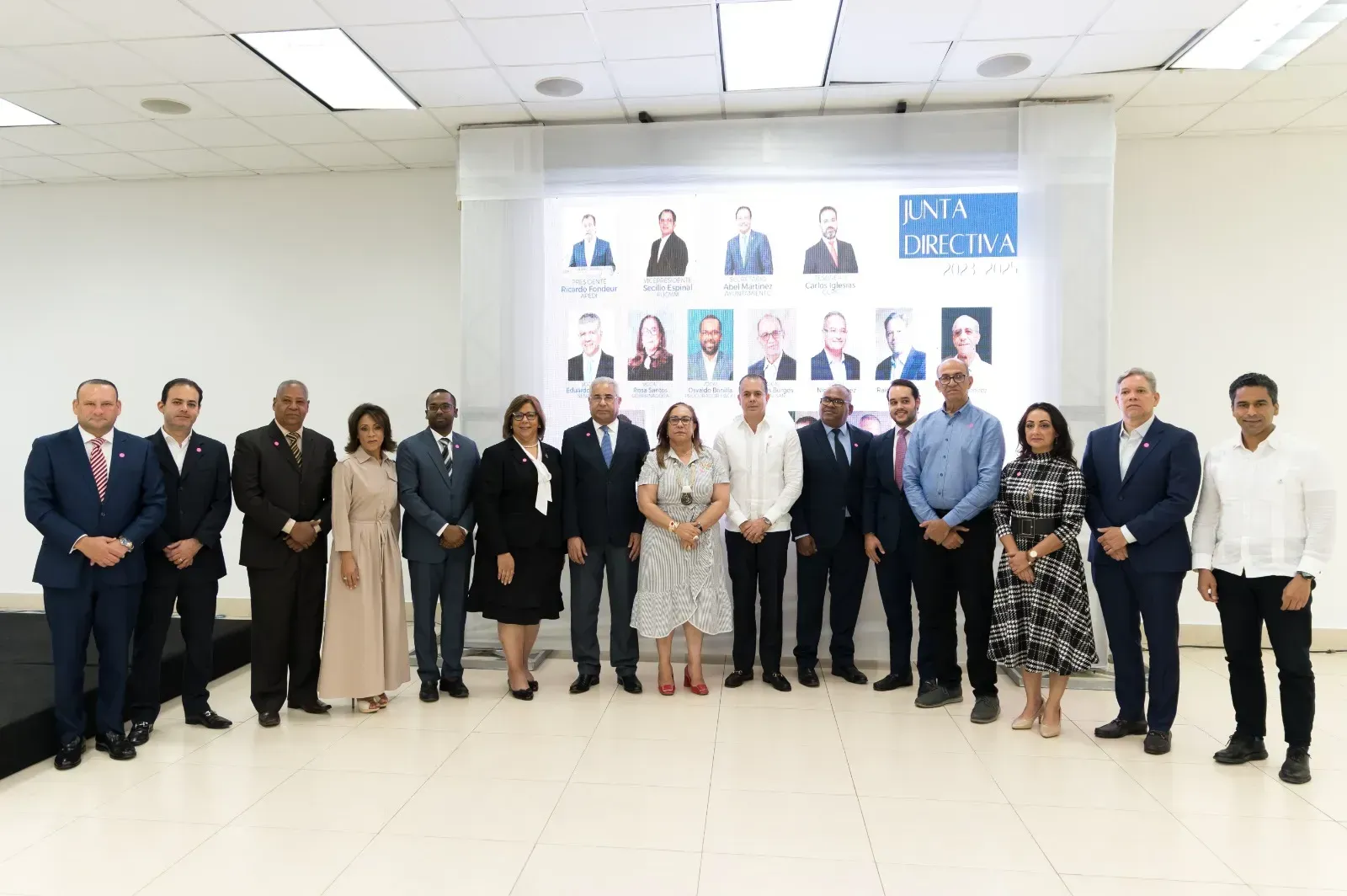 Ricardo Fondeur sigue al frente del Consejo Estratégico de Santiago
