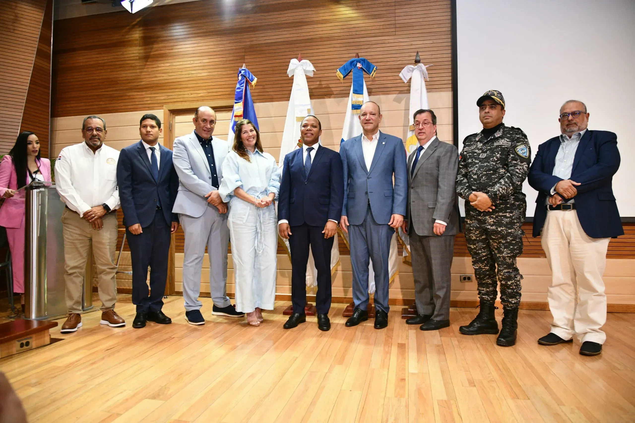 INTRANT, Alcaldía de Santiago y CDES acuerdan salvar vidas apoyando la seguridad via