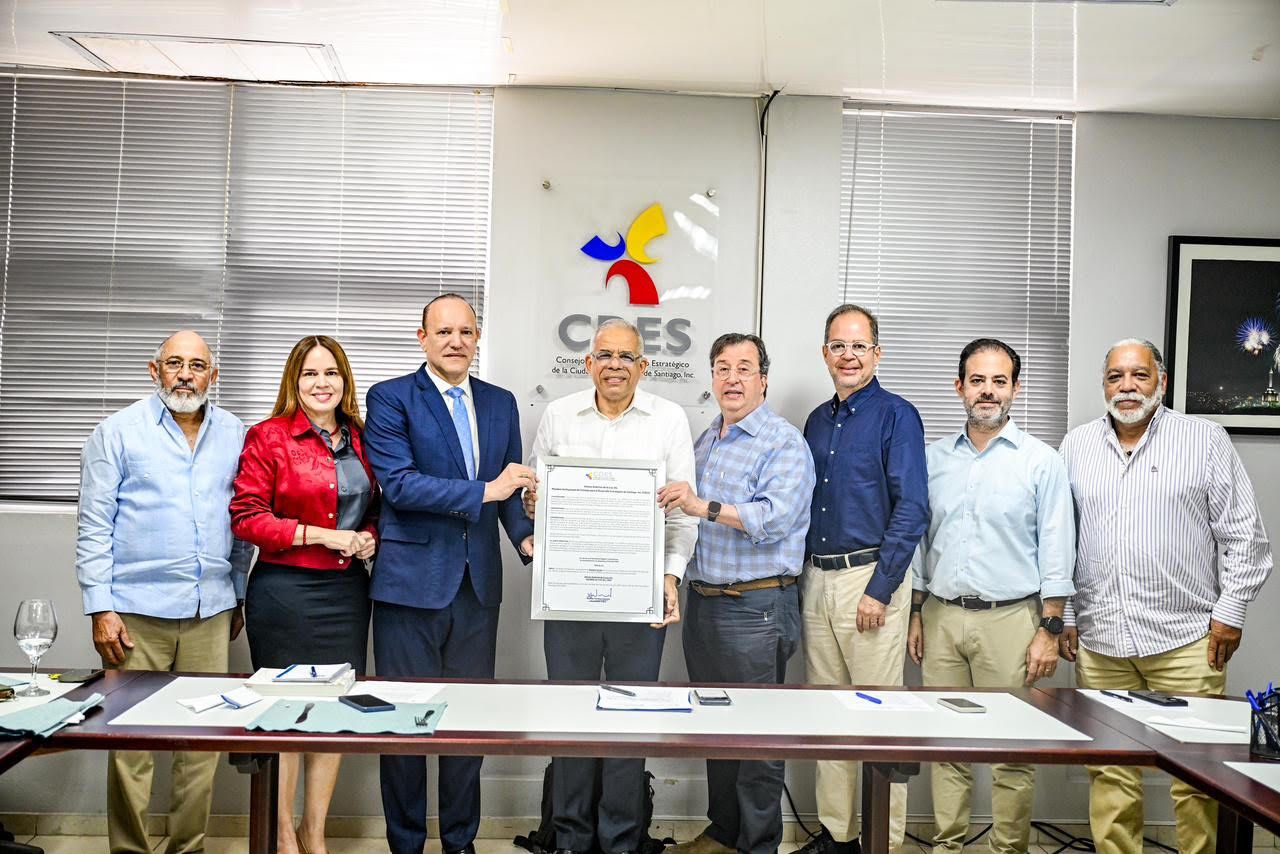 CDES y Alcaldía impulsan la creación del Clúster Cultural de Santiago