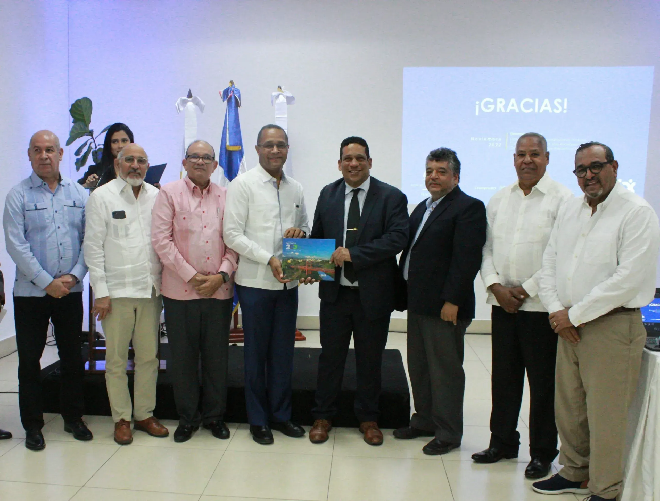 Carlos Pimentel presenta avances y desafíos del Sistema Nacional de Contrataciones Públicas
